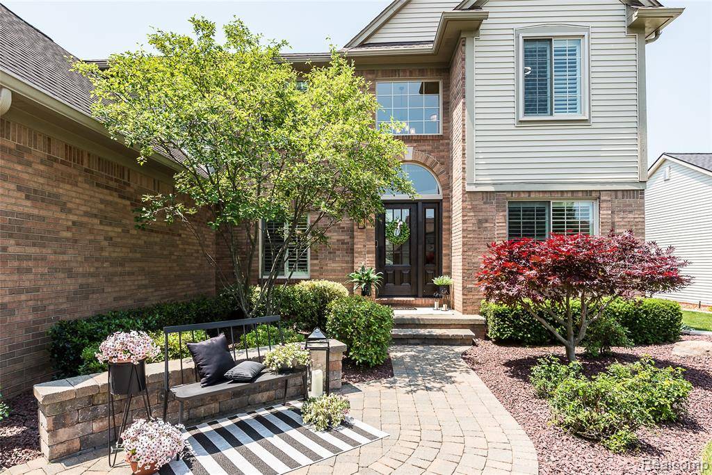 South Lyon, MI 48178,25919 Carriage Lane