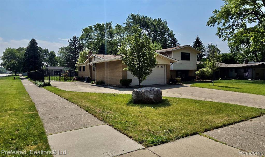 Livonia, MI 48150,9498 Bassett Street