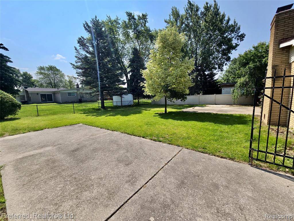 Livonia, MI 48150,9498 Bassett Street