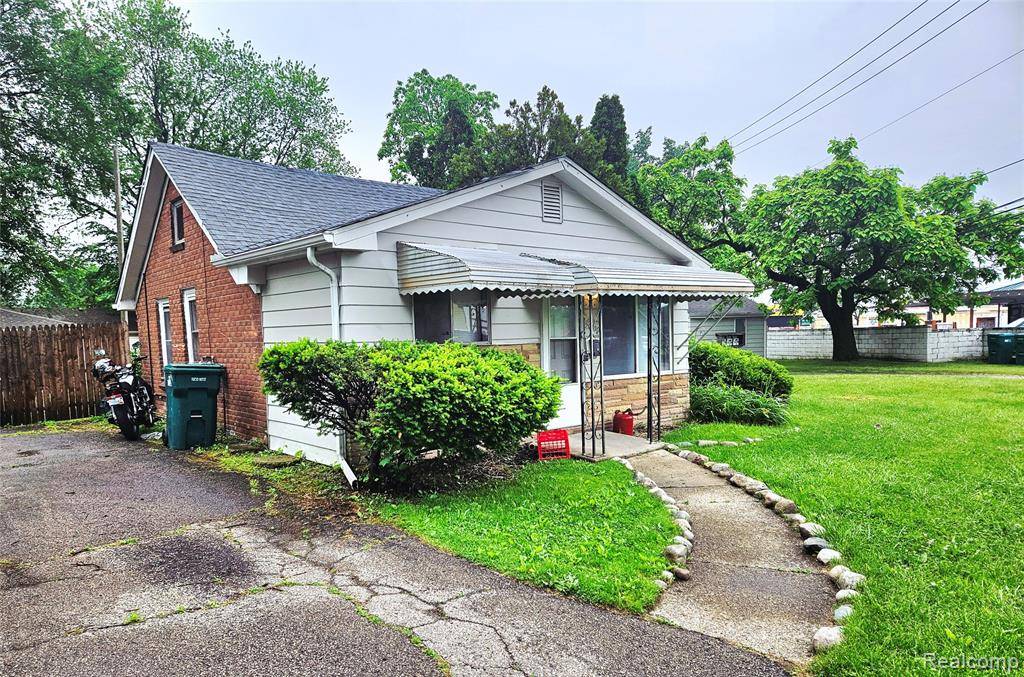 Rochester, MI 48336,22100 Hawthorne Street