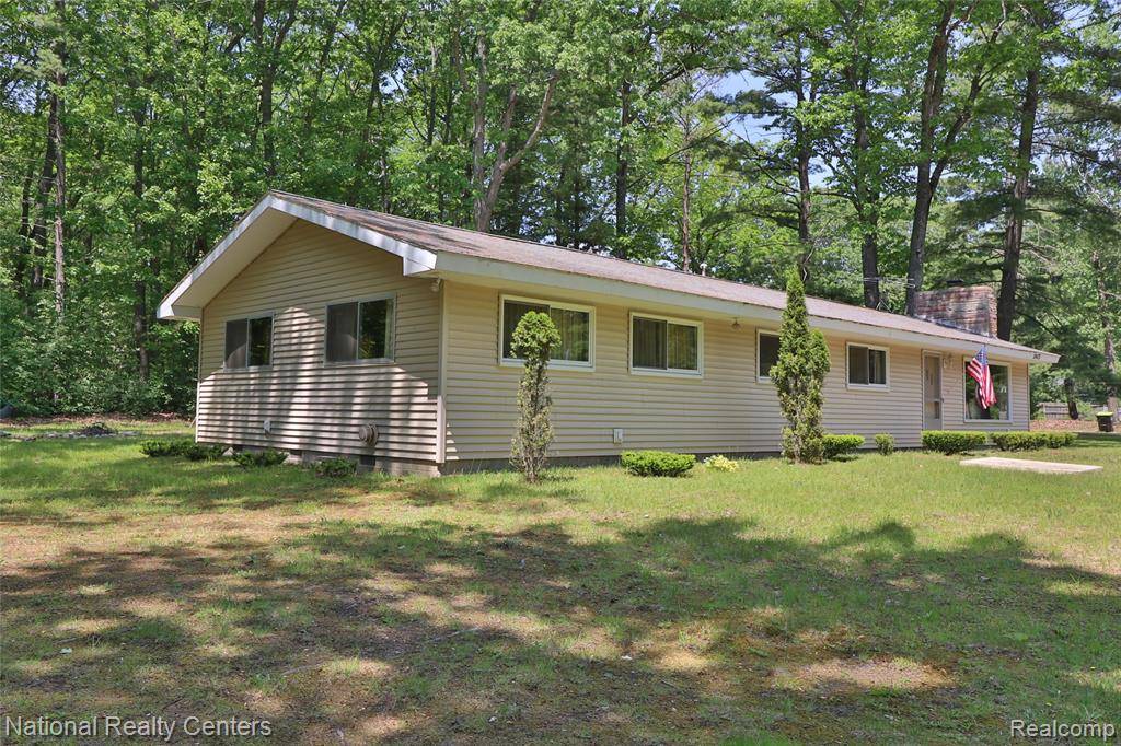 Roscommon, MI 48653,10475 W Higgins Lake Drive