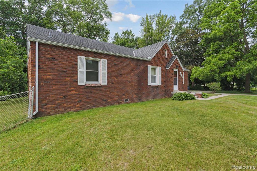 Clinton Twp, MI 48035,36280 Moravian Drive