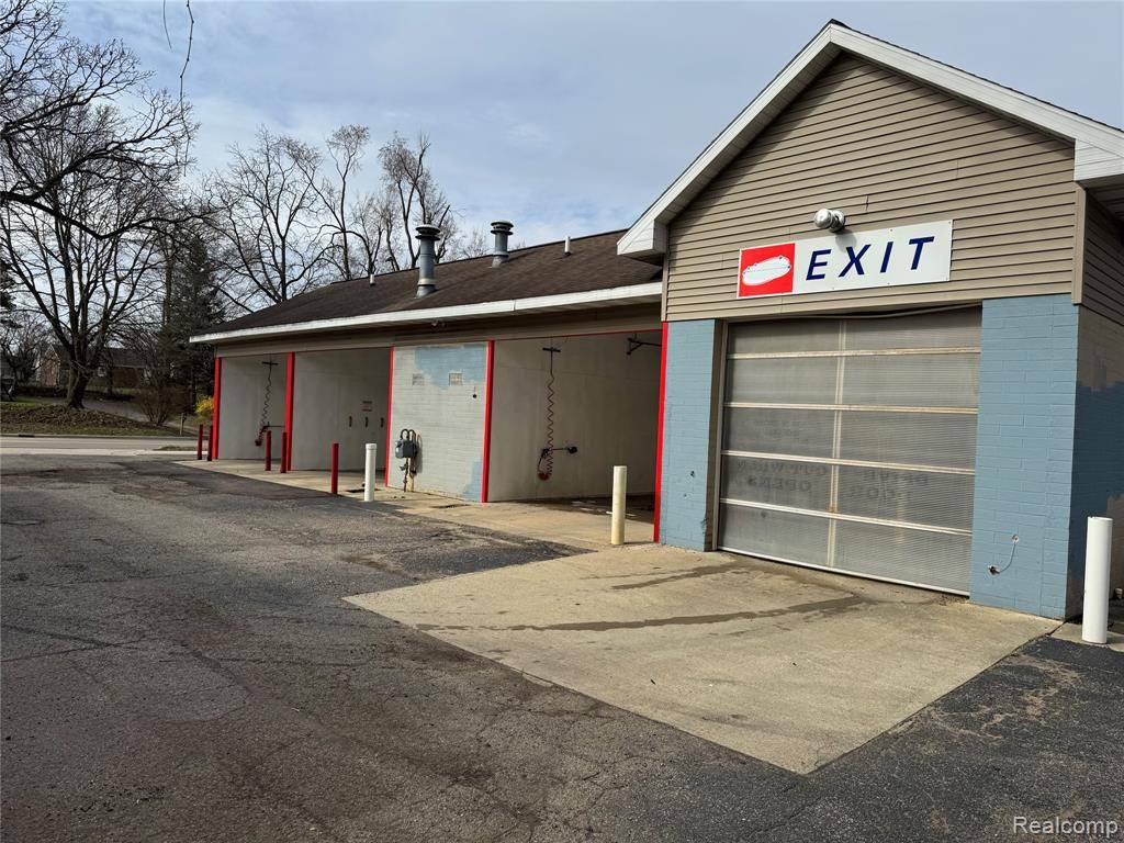 Jackson, MI 49203,524 E McDevitt Avenue