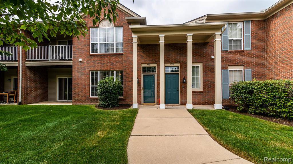 Walled Lake, MI 48390,3106 Chesapeake Circle
