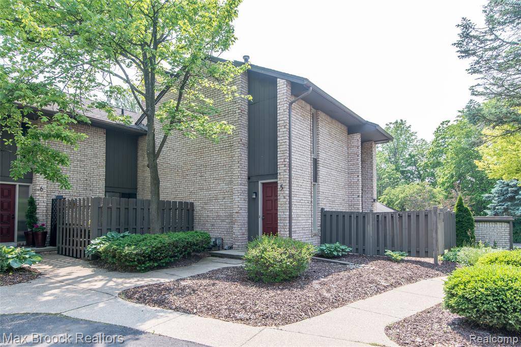 Bloomfield Hills, MI 48304,41350 Woodward Avenue