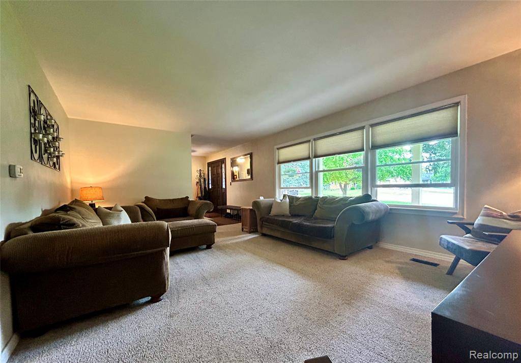 Grand Blanc, MI 48439,5143 N Georgetown Road