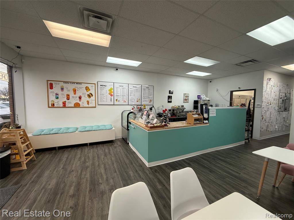 Sterling Heights, MI 48312,11445 15 Mile Road