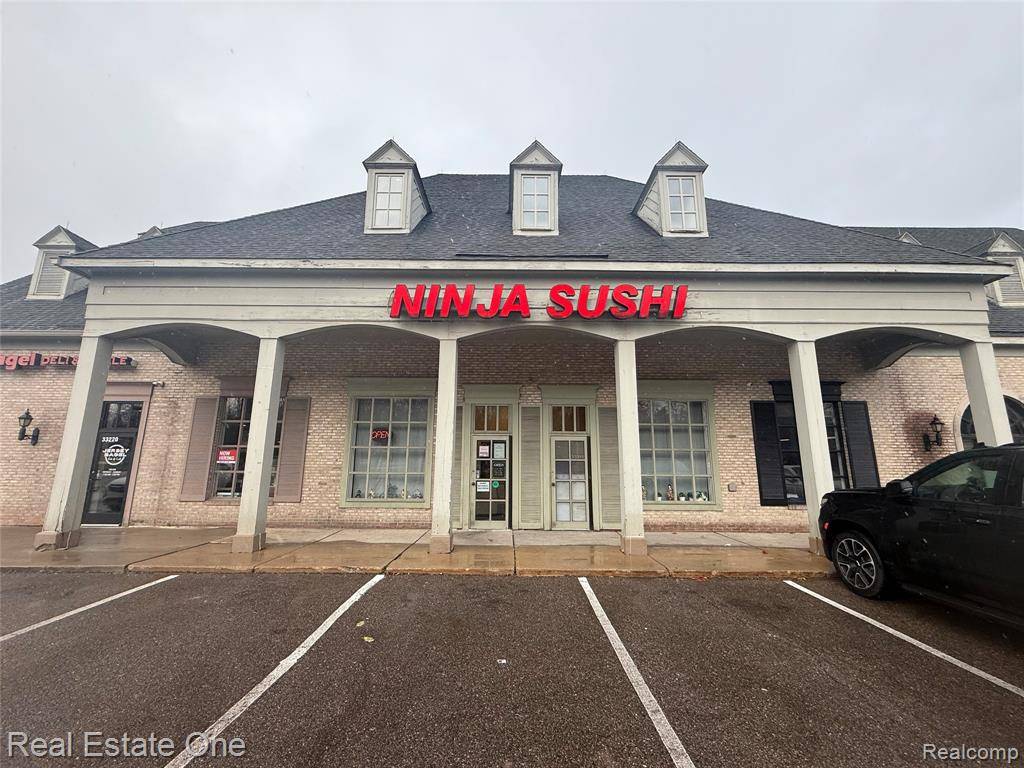 West Bloomfield, MI,33214 W 14 Mile Road