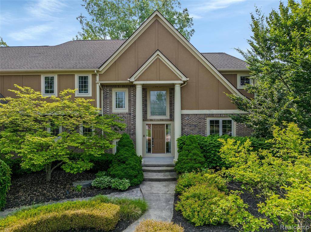 South Lyon, MI 48178,8897 Stoney Creek Drive
