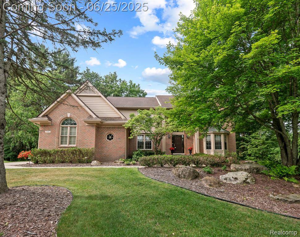 Lake Orion, MI 48362,408 Indian Trail Trail
