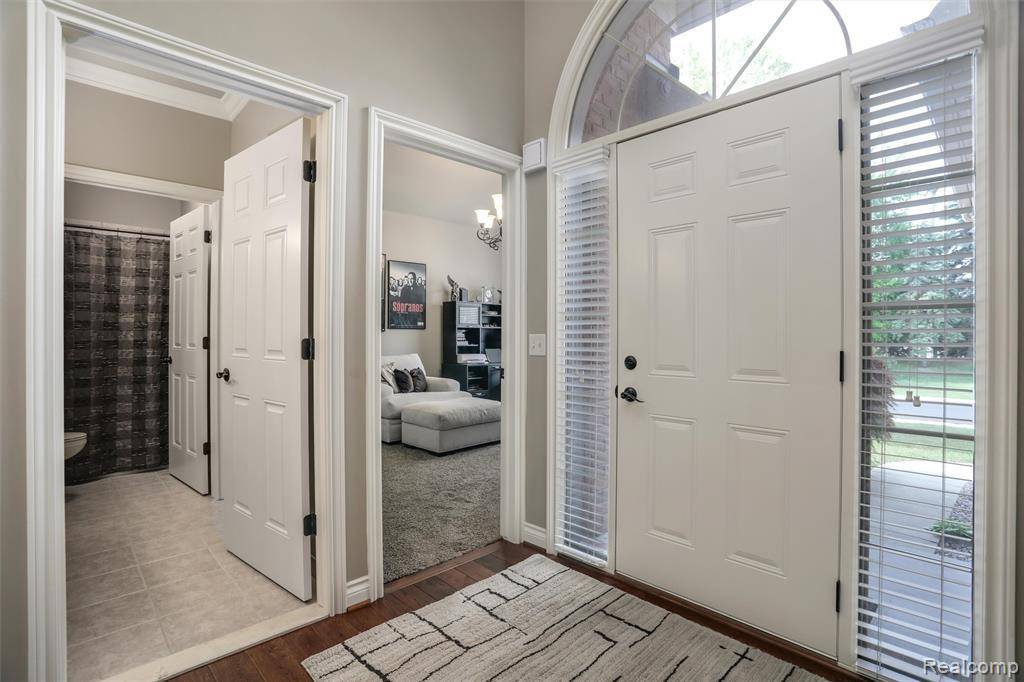 Shelby Twp, MI 48316,2807 Kentwood Drive