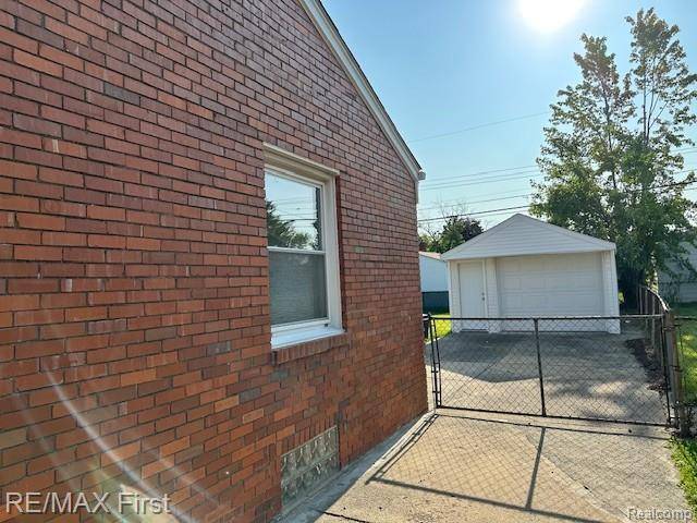 Roseville, MI 48066,28860 FOUNTAIN Street