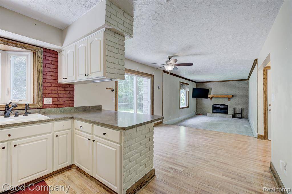 Canton, MI 48188,661 Merrimac Road