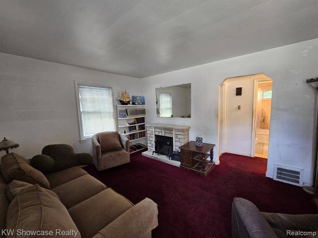 Dearborn, MI 48124,3512 Detroit Street