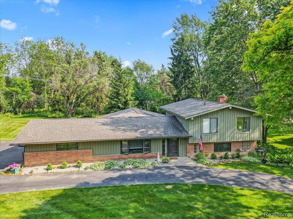 Rochester Hills, MI 48306,2689 Roseview Drive