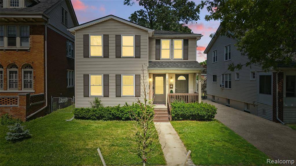Grosse Pointe, MI 48230,1372 Maryland Street