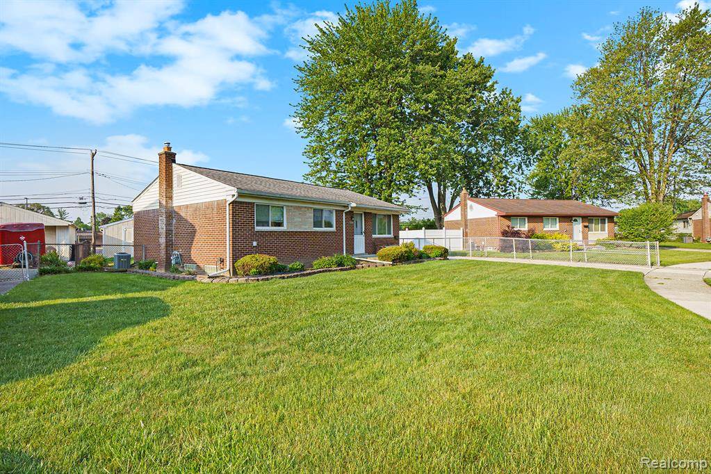 Sterling Heights, MI 48312,12818 Pomona Drive