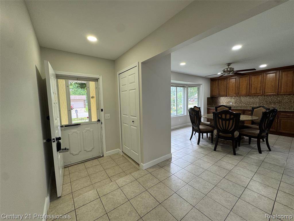 Sterling Heights, MI 48310,39162 Faith Drive