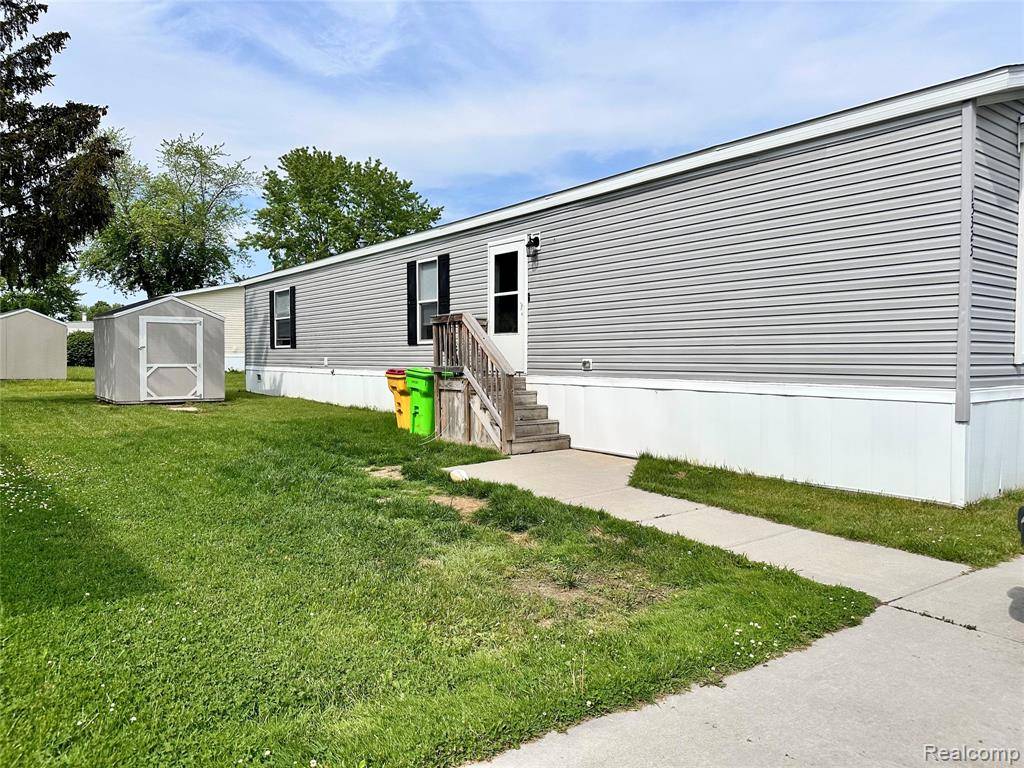 Clinton Twp, MI 48038,15323 Enchante Drive