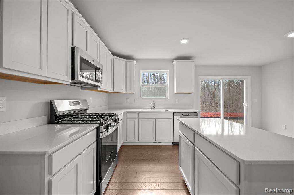 Grand Blanc, MI 48439,4286 Oak Street