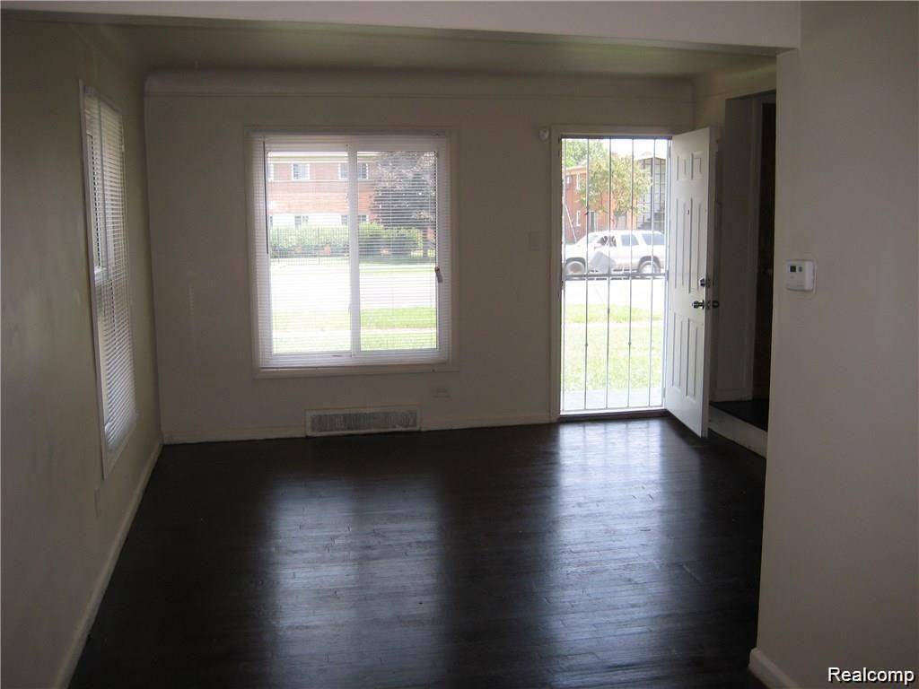 Detroit, MI 48204,8603 Wyoming Avenue