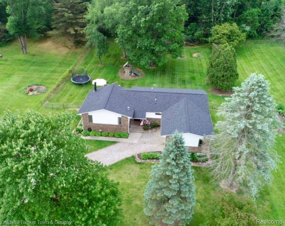 Pinckney, MI 48169,8811 COYLE Drive