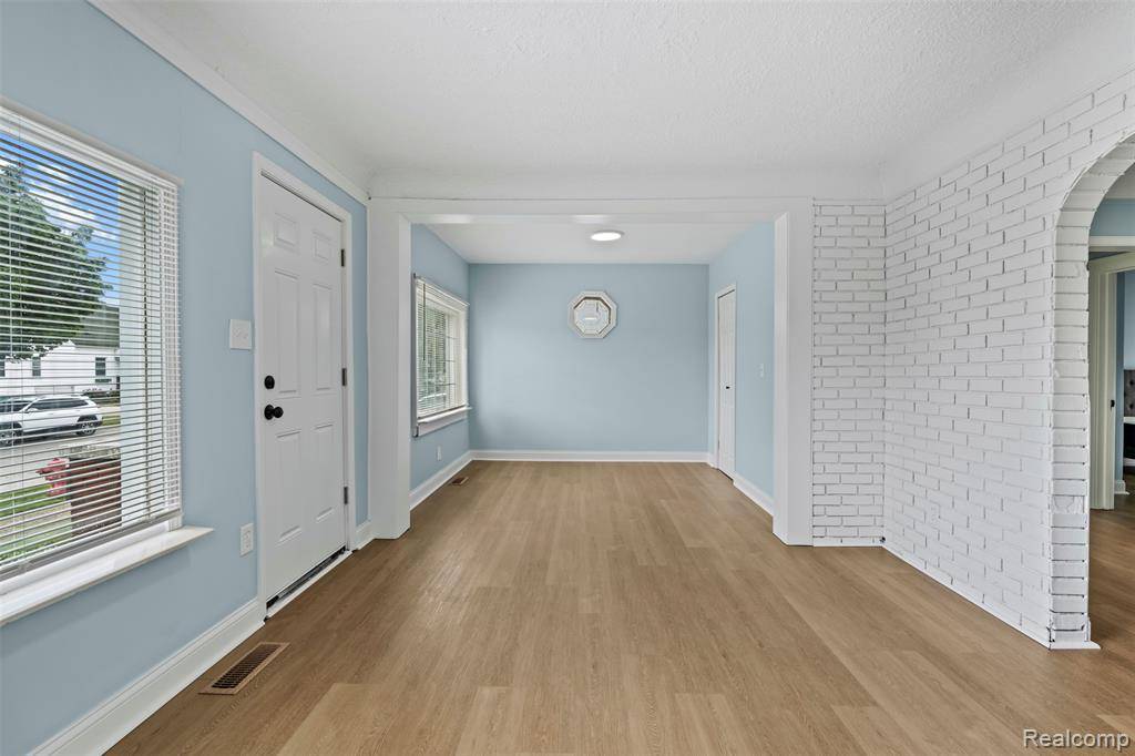 Lincoln Park, MI 48146,1329 Grant Avenue