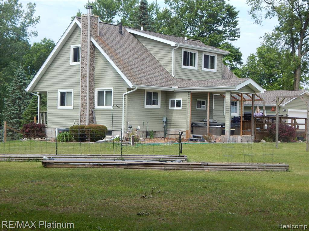 Holly, MI 48442,2025 W Rose Center Road