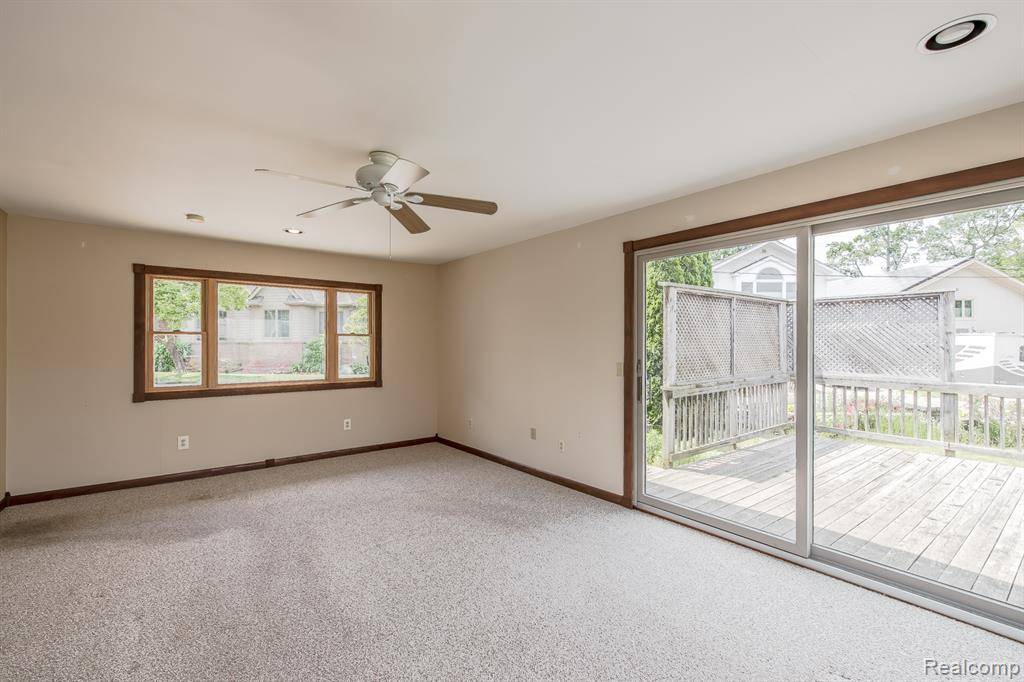 White Lake, MI,9634 Bonnie Briar Street