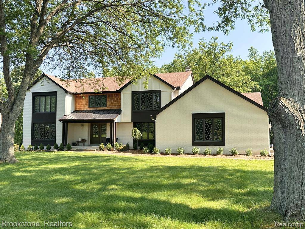 Grand Blanc, MI 48439,6044 Winged Foot Dr. Drive
