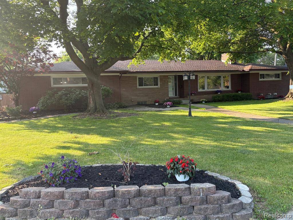 Trenton, MI 48183,2211 Parkside Street