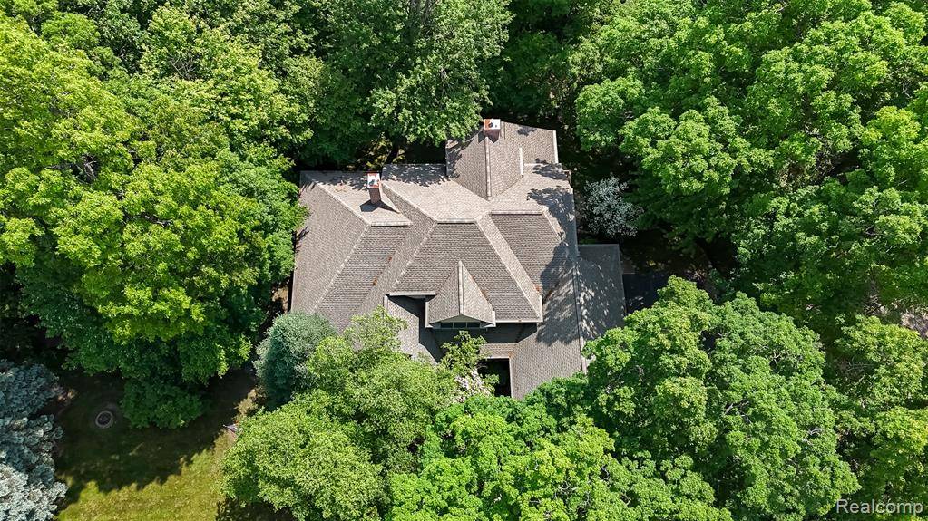 Saline, MI 48176,3376 Oak Park Drive