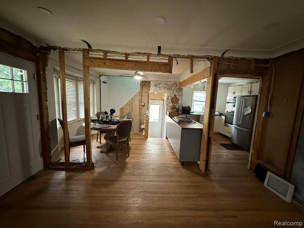 Redford, MI 48239,11311 Tecumseh