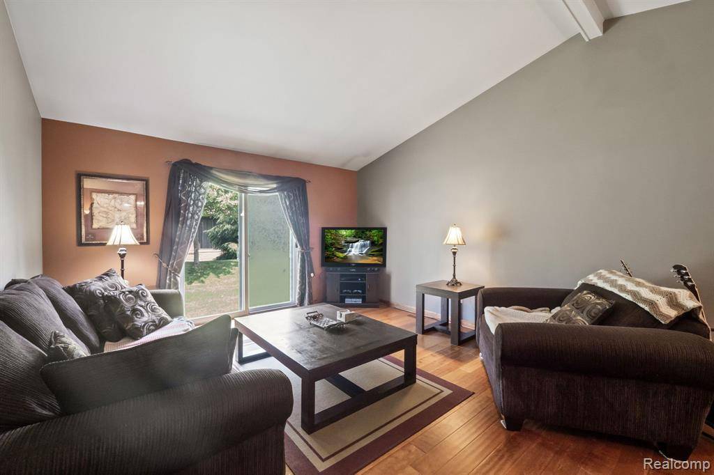 Rochester Hills, MI 48307,2175 London Bridge Drive