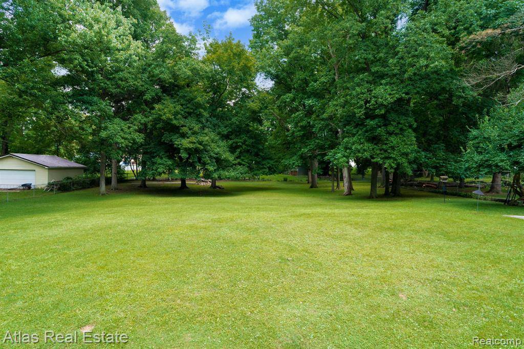 Flushing, MI 48433,5094 Chickasaw Trail