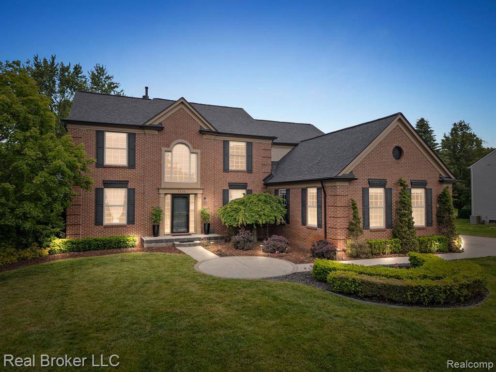 Brighton, MI 48116,7235 Goldenrod Court