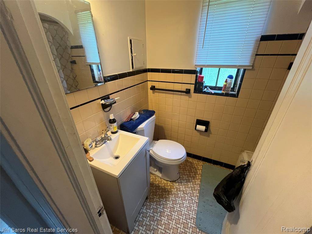 Grosse Pointe, MI 48224,6334 Herford Hereford Street