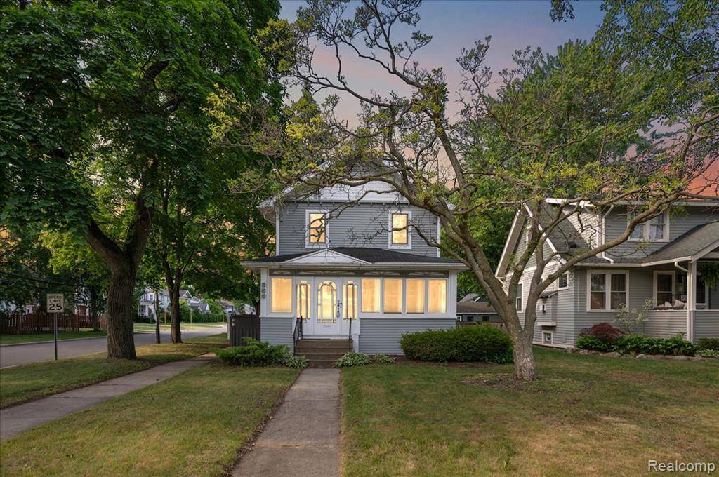 Royal Oak, MI 48067,820 E Lincoln Avenue