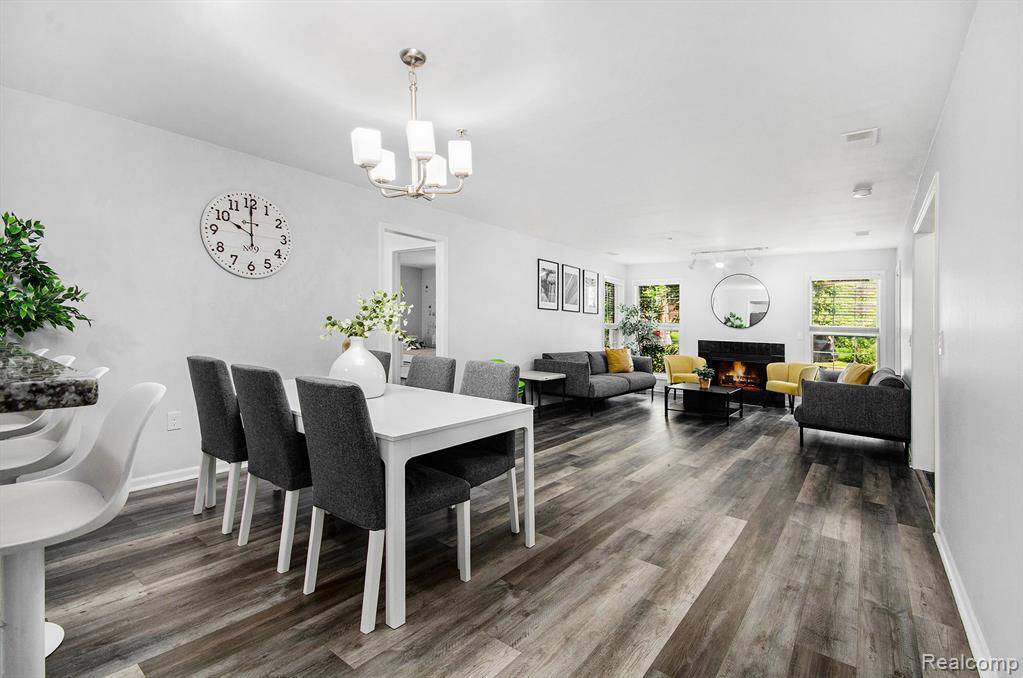 Novi, MI 48377,28139 Carlton Way Drive