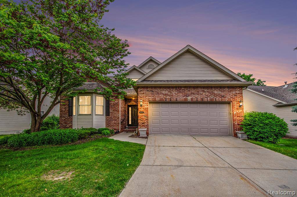 Fenton, MI 48430,13090 Harbor Landings Drive