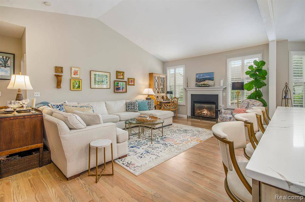 Fenton, MI 48430,13090 Harbor Landings Drive