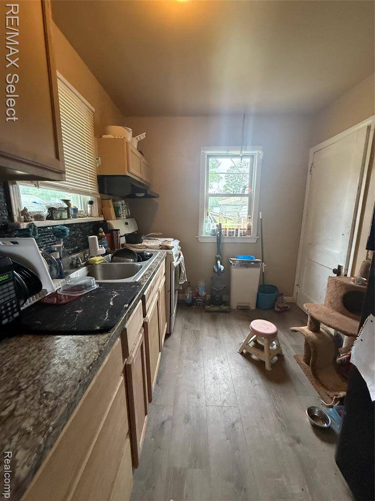 Grand Blanc, MI 48506,1601 Mabel Avenue