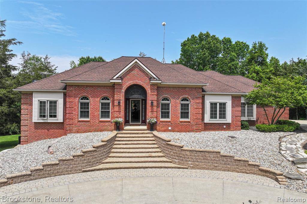 Fenton, MI 48430,6439 Cohoctah Road
