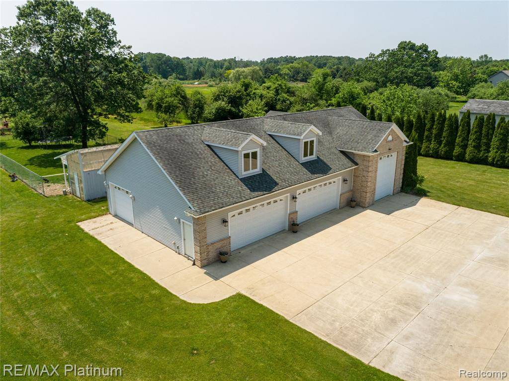 Brighton, MI 48114,8922 McClements Road