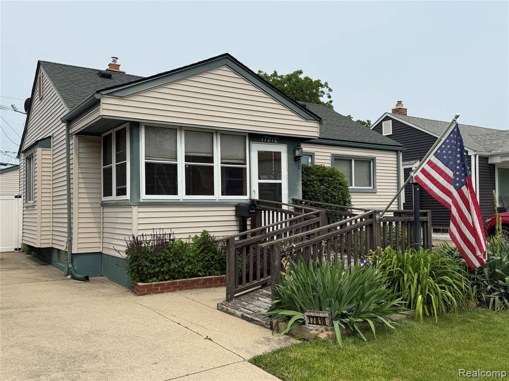 Wyandotte, MI 48193,17810 Brinson Street