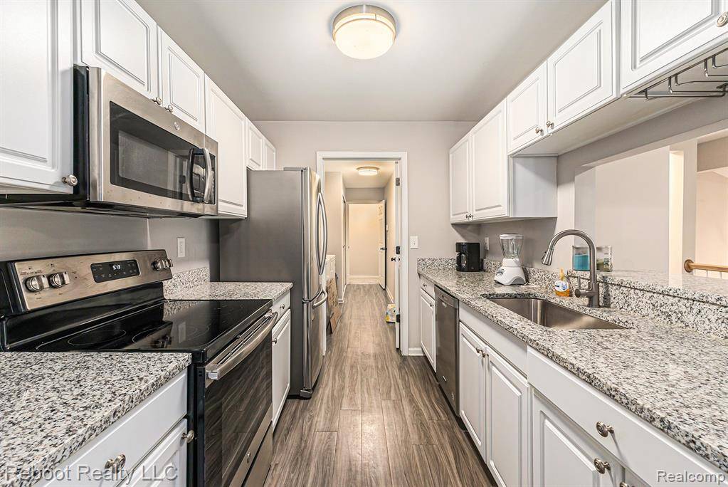 Shelby Twp, MI 48316,6548 Shetland Court