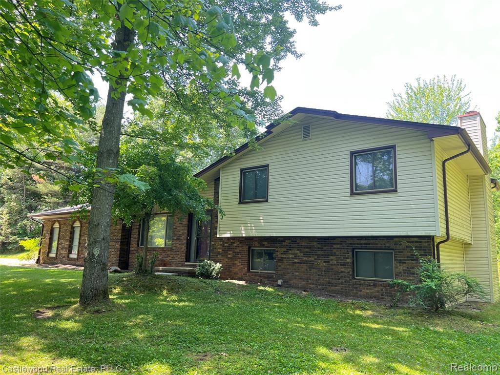 Ortonville, MI 48348,8865 Michigamme Road