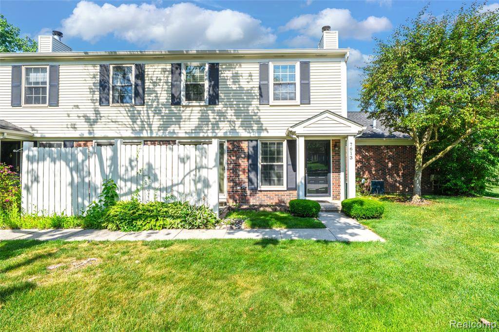Waterford, MI 48327,7613 Woodview Drive
