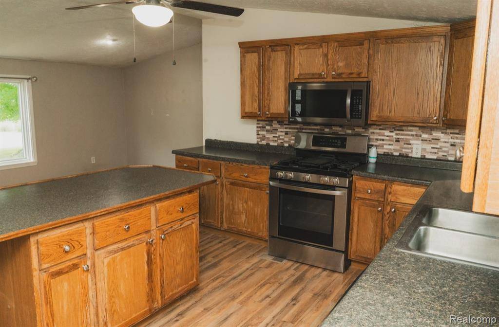 Belding, MI 48809,11709 Old Belding NE Road