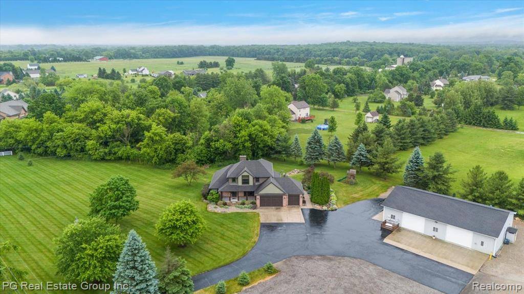 Ortonville, MI 48462,4888 Oakwood Road